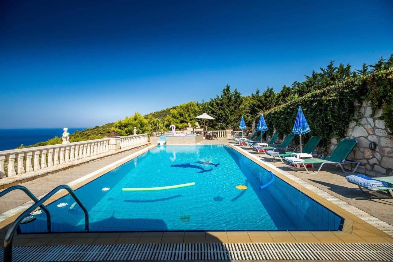 Villa Keri Me Away - Argo'S Summer Poolside Retreats Exterior foto