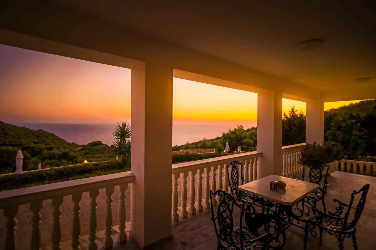 Villa Keri Me Away - Argo'S Summer Poolside Retreats Exterior foto